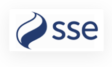 Logo SSE con un disegno astratto blu a sinistra e "sse" scritto in lettere minuscole blu a destra.