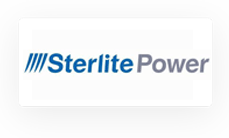Logo Sterlite Power con testo blu e grigio su sfondo bianco. Quattro linee diagonali blu precedono la scritta "Sterlite" in blu, seguita da "Power" in grigio.