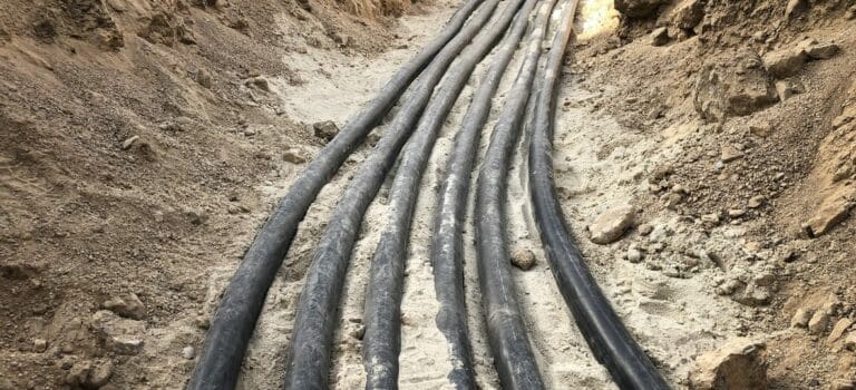 The high voltage electrical cables are laid in a trench_ELEK Software The high voltage electrical cables are laid in a trench_ELEK Software